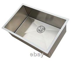 5th Ave 32 inch Undermount Kitchen Sink with Complete Accessory Set
