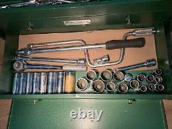 S-K TOOLS Vintage 100-piece ratchet and wrench set in steel cabinet