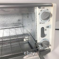 Black & Decker Toast-r-oven Under Cabinet Bake Broil Thaw Grille-pain Avec Pans Manual