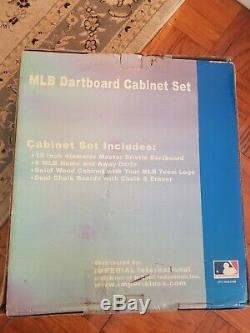 Classique De New York Yankees Dart Set Cabinet. Tout Nouveau Dans La Boite! Pinstripes! Nyy