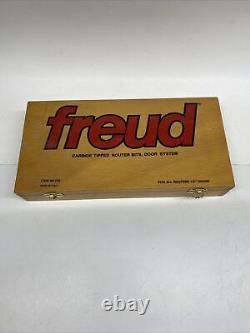 Ensemble de cinq mèches de démarrage pour la réalisation d'armoires de menuiserie de portes Freud 94-100 avec tige en carbure de 1/2 pouce.